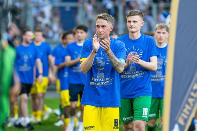 Lower Rhine Cup Final MSV Duisburg SC St Tönis FOR EDITORIAL PURPOSES ONLY p Soccer Lower Rhine Cup Final MSV Duisburg SC St Tönis on 23 05 26 at the Schauinsland Reisen Arena in Duisburg Players from SC St Tönis Duisburg Copyright JakobxKlos Copyright: JakobxKlos doc85z1qy1a1kii46ude8n ,EDITORIAL USE ONLY Copyright: JakobxKlos