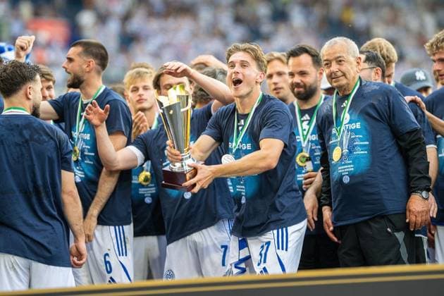 Lower Rhine Cup Final MSV Duisburg SC St Tönis FOR EDITORIAL PURPOSES ONLY p Soccer Lower Rhine Cup Final MSV Duisburg SC St Tönis on 23 05 26 in the Schauinsland Reisen Arena in Duisburg Patrick Sussek Duisburg Duisburg Copyright JakobxKlos Copyright: JakobxKlos doc85z1qy69ua11ekthveb9 ,EDITORIAL USE ONLY Copyright: JakobxKlos