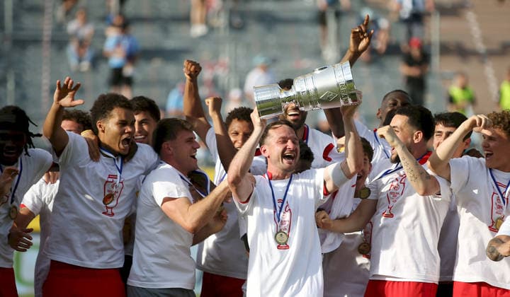 23 05 2026, xfsx, Herren, Fußball, Saison 2025 2026, BFV Verbandspokal, Finale FC Wuerzburger Kickers TSV 1860 Muenchen v li Toto Pokal Sieger 2026 FC Wuerzburger Kickers Wuerzburg AKON ARENA Bayern Germany
