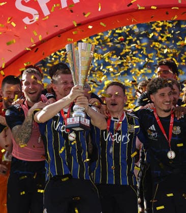 23 05 2026, Football, Men, Sparkassen Pokal Saarland Final, Season 2025 2026, 1 FC Saarbrücken FC 08 Homburg, The team of 1 FC Saarbrücken celebrates the cup victory, Manuel Zeitz 1 FC Saarbruecken with cup Saarbrücken Ludwigsparkstadion Saarland Germany DEU Copyright: xFabianxKleerx