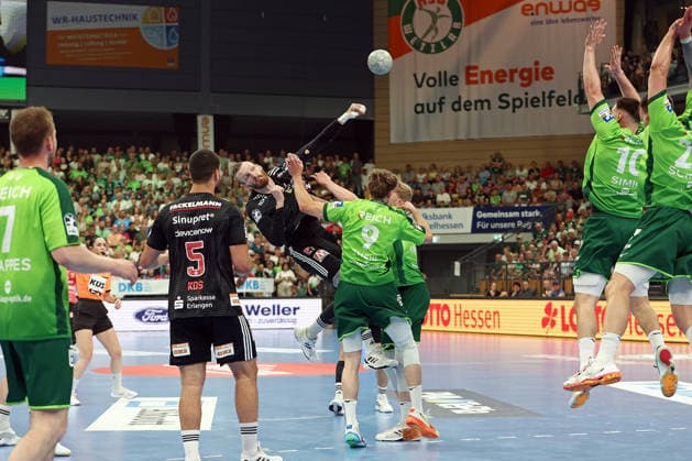 23 05 2026, xovx, Handball Daikin Handball Bundesliga, HSG Wetzlar HC Erlangen v l Dominik Mappes HSG Wetzlar , Milos Kos HC Erlangen , Maciej Gebala HC Erlangen , Niklas Theiß HSG Wetzlar , Tristan Kirschner HSG Wetzlar , Josip Simic HSG Wetzlar , Jona Schoch HSG Wetzlar Wetzlar Buderus Arena Hessen Germany EN