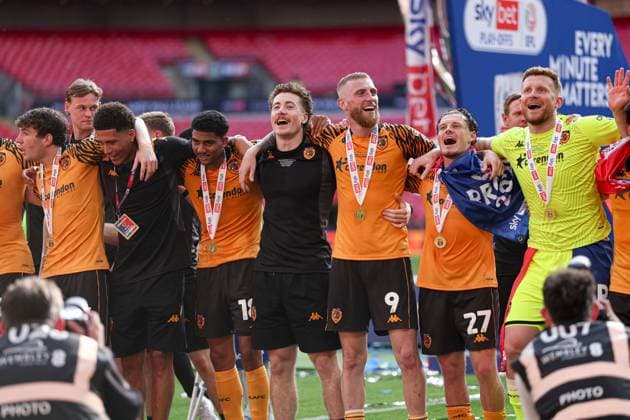 Oliver McBurnie of Hull City celebrates at the end of the match Hull City v Middlesbrough, EFL Sky Bet Championship, Play-Off Final, Football, Wembley Stadium, London, UK - 23 May 2026London Wembley Stadium United Kingdom EDITORIAL USE ONLY No use with unauthorised audio, video, data, fixture lists, club league logos or live services. Online in-match use limited to 120 images, no video emulation. No use in betting, games or single club league player publications. Copyright: xAndrewxFosker Shutterstockx 16887370ef