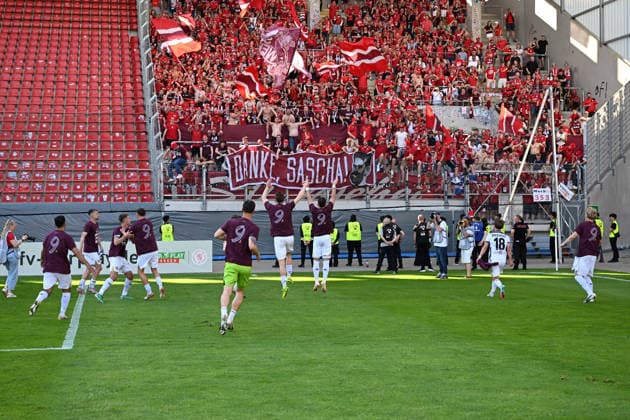 23 05 2026, xpsx, Soccer final Hessenpokal, SG Barockstadt Fulda Lehnerz SV Wehen Wiesbaden v l jubilation, joy about the cup victory DFL DFB REGULATIONS PROHIBIT ANY USE OF PHOTOGRAPHS as IMAGE SEQUENCES and or QUASI VIDEO Offenbach
