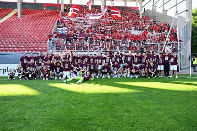 23 05 2026, xpsx, Soccer final Hessenpokal, SG Barockstadt Fulda Lehnerz SV Wehen Wiesbaden v l jubilation, joy about the cup victory DFL DFB REGULATIONS PROHIBIT ANY USE OF PHOTOGRAPHS as IMAGE SEQUENCES and or QUASI VIDEO Offenbach
