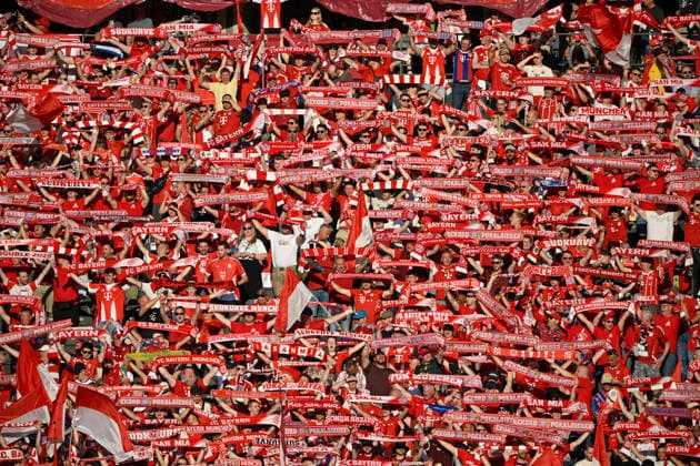 before the start of the match fan block, fans, fan curve, flags, flags, atmosphere, atmospheric FC Bayern Muenchen scarves 83 DFB Pokalfinale FC Bayern Muenchen FCB vs VFB Stuttgart Olympiastadion Berlin 23 05 2026 DFL REGULATIONS PROHIBIT ANY USE OF PHOTOGRAPHS AS IMAGE SEQUENCES AND OR QUASI VIDEO 83 DFB Pokalfinale FC Bayern Muenchen FCB vs VFB Stuttgart