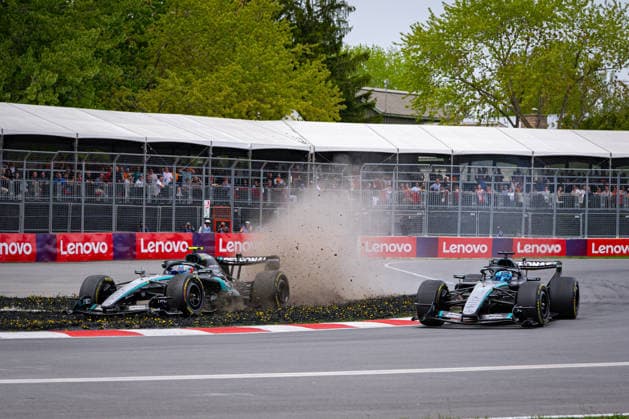 F1 - CANADIAN GRAND PRIX 2026 12 KIMI ANTONELLI Andrea (ita), Mercedes AMG F1 Team W17, RUSSELL George (gbr), Mercedes AMG F1 Team W17, portrait overtake, overtaking, dà passement, depassement, overtakes, contact crash, accident, during the Formula 1 Grand Prix du Canada 2026, 5th round of the 2026 Formula One World Championship, WM, Weltmeisterschaft from May 22 to 24, 2026 on the Circuit Gilles Villeneuve, in Montrà al, Canada - Montrà alCanada Copyright: xDPPIx