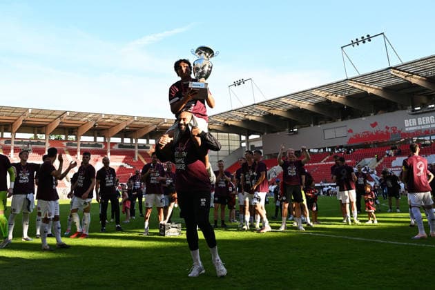23 05 2026, xpsx, Soccer final Hessenpokal, SG Barockstadt Fulda Lehnerz SV Wehen Wiesbaden v l jubilation, joy about the cup victory Fatih Kaya SV Wehen Wiesbaden David Suarez SV Wehen Wiesbaden DFL DFB REGULATIONS PROHIBIT ANY USE OF PHOTOGRAPHS as IMAGE SEQUENCES and or QUASI VIDEO Offenbach