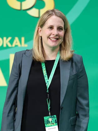 DFB Cup final FC Bayern Munich VfB Stuttgart on 23 May 2026 at the Olympic Stadium in Berlin Federal Building Minister Verena Hubertz SPD on the green carpet MH