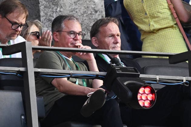 23 05 2026, xsltx, Football DFB Cup Final, FC Bayern Munich VfB Stuttgart v l Andreaas Rettig Hans Joachim Watzke DFL DFB REGULATIONS PROHIBIT ANY USE OF PHOTOGRAPHS as IMAGE SEQUENCES and or QUASI VIDEO Berlin