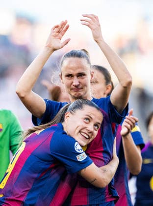 260523 Caroline Graham Hansen of Barcelona in tears while celebrating with Claudia Pina after the UEFA Women s Champions League final football match between Barcelona and Lyon on May 23, 2026 in Oslo Photo Vegard Grott BILDBYRAN kod VG VG0925 bbeng football fotball fotboll soccer champions league finale final final 2026 mesterligaen dam fcb barcelona lyon ol lyonnes  Copyright: VEGARDxGRoTT BB260523VG058