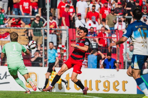 Lennart Winkler Fortuna Koeln, 01 saves from Leonhard Muenst Viktoria Köln, 05 n Fortuna Köln vs FC Viktoria Köln, football, Landespokal Mittelrhein 2025 26, final, season 2025 26, 23 05 2026, Fortuna Köln vs FC Viktoria Köln, football, Landespokal Mittelrhein, final, season 2025 26, 23 05 2026 Köln Copyright: xEibner-Pressefoto LukasxBaldygax EP_LBA