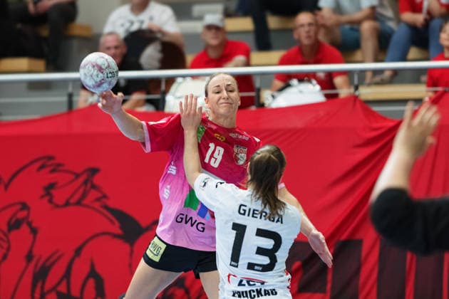 Lea Gruber Halle, 19 , Jasmina Gierga Zwickau, 13 , SV Union Halle Neustadt vs BSV Sachsen Zwickau, Handball Bundesliga Frauen, Play Offs 5 11 Matchday 6, Season 2025 26, 23 05 2026 Halle SWH Arena Sachsen Anhalt Germany