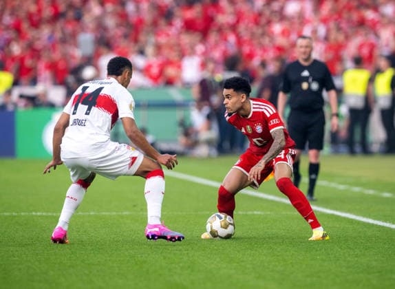 Soccer, Men, Season 2025 2026, 83 DFB Cup Final, FC Bayern Munich VfB Stuttgart, v l Luca Jaquez Stuttgart , Luis Diaz Bayern Munich , 23 05 2026, Copyright: xMatthiasxKochx