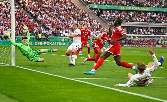 23 05 2026, Football DFB Pokal 2025 2026, Final, FC Bayern Munich VfB Stuttgart, at Olympiastadion Berlin Goalkeeper Jonas Urbig FC Bayern Munich in action DFL and DFB regulations prohibit any use of photographs as image sequences and or quasi video
