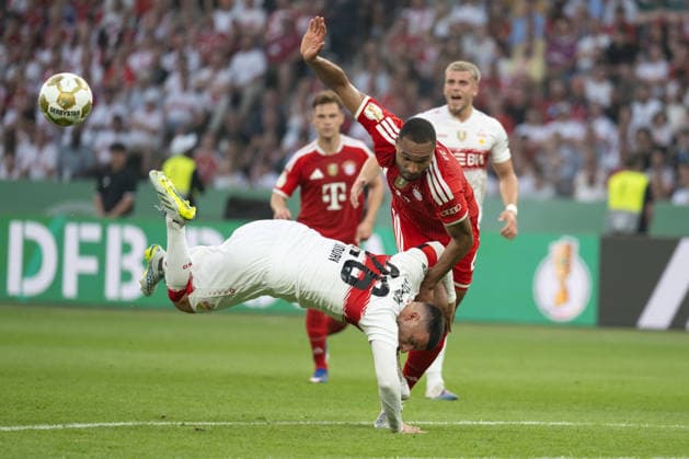 v li in duel Deniz Undav VfB Stuttgart 26 , Jonathan Tah FC Bayern Muenchen, 04 GER, FC Bayern Muenchen vs VfB Stuttgart, Football, Men, DFB Pokal, Final, Season 2025 2026, 23 05 2026, DFL DFB REGULATES PROHIBIT ANY USE OF PHOTOGRAPHS AS IMAGE SEQUENCES AND OR QUASI VIDEO, GER, FC Bayern Muenchen vs VfB Stuttgart, Football, Men, DFB Pokal, Final, Season 2025 2026, 23 05 2026 Berlin Copyright: xEibner-Pressefoto WolfgangxFrankx EP_WFK
