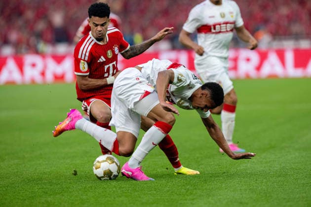 Luis Diaz FC Bayern Muenchen in duel with Jamie Leweling VfB Stuttgart xettx, Germany, Berlin, 23 05 2026, Soccer, DFB Pokal FC Bayern Muenchen vs VfB Stuttgart, Season 2025 2026, Final, Olympiastadion DFL DFB REGULATIONS PROHIBIT ANY USE OF PHOTOGRAPHS AS IMAGE SEQUENCES AND OR QUASI VIDEO