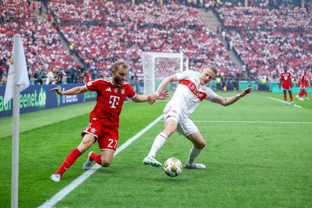 23 05 2026, Football, 83 DFB Pokal Final,, FC Bayern München VfB Stuttgart, Olympioastadion Berlin, Saison 2025 2026 Konrad Laimer FC Bayern Muenchen 27 in duel against Chris Führich VfB Stuttgart 10 DFB regulations prohibit any use of photographs as image sequences and or quasi video Berlin Germany