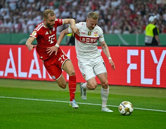 23 05 2026, Football DFB Pokal 2025 2026, Final, FC Bayern Munich VfB Stuttgart, at Olympiastadion Berlin v l Konrad Laimer FC Bayern Munich v Chris Führich Stuttgart DFL and DFB regulations prohibit any use of photographs as image sequences and or quasi video