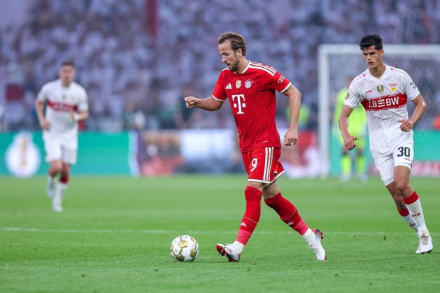 23 05 2026, Football, 83 DFB Pokal Final,, FC Bayern München VfB Stuttgart, Olympioastadion Berlin, Season 2025 2026 Harry Kane FC Bayern Muenchen 09 next to Chema Andres VfB Stuttgart 30 DFB regulations prohibit any use of photographs as image sequences and or quasi video Berlin Germany