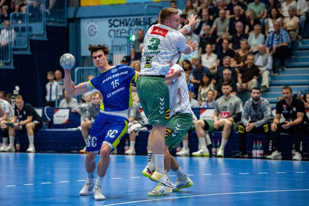 Daikin Handball Bundesliga, VfL Gummersbach GWD Minden, 23 05 2026 Miro Schluroff VfL Gummersbach, 15 , Daniel Astrup Pedersen GWD Minden 3 , Daikin Handball Bundesliga, VfL Gummersbach GWD Minden, 23 05 2026 Copyright: xBEAUTIFULxSPORTS Erlhofx