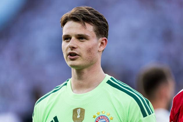 BERLIN, GERMANY - MAY 23: Jonas Urbig (FC Bayern Muenchen, 40) before the DFB Pokal Final match between FC Bayern Muenchen vs. VfB Stuttgart at Olympic Stadium on May 23, 2026 in Berlin, Germany. DFB REGULATIONS PROHIBIT ANY USE OF PHOTOGRAPHS AS IMAGE SEQUENCES AND OR QUASI-VIDEO. Berlin Germany Copyright: xSteffiexWunderlx