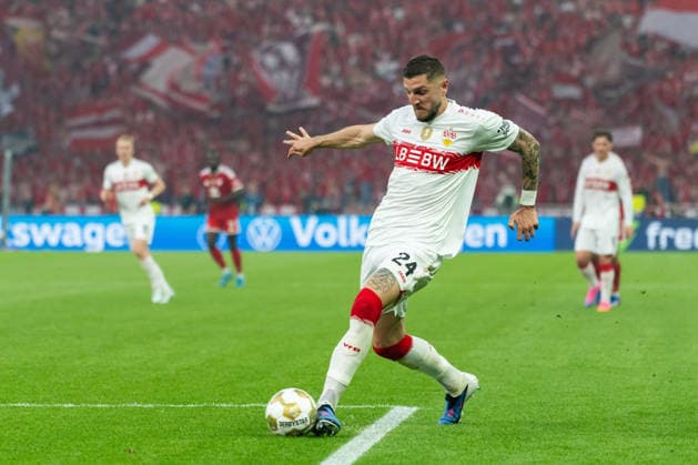Jeff Chabot VfB Stuttgart, 24 , GER, FC Bayern Muenchen vs VfB Stuttgart, Football, Men, DFB Pokal, Final, Season 2025 2026, 23 05 2026 DFL REGULATIONS PROHIBIT ANY USE OF PHOTOGRAPHS AS IMAGE SEQUENCES AND OR QUASI VIDEO GER, FC Bayern Muenchen vs VfB Stuttgart, Football, Men, DFB Pokal, Final, Season 2025 2026, 23 05 2026 Berlin Copyright: xEibner-Pressefoto MaxxVincenx EP_MVN