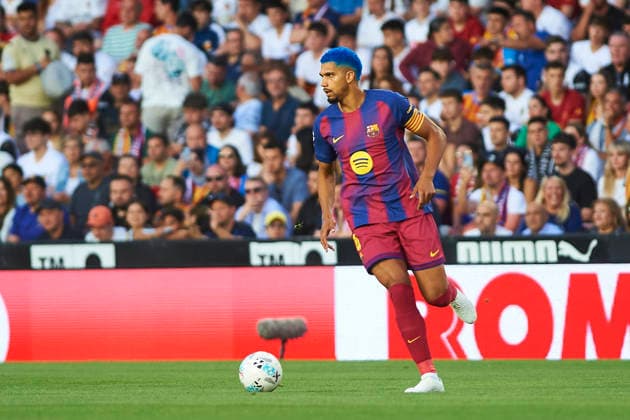 Ronald Araujo FC Barcelona during the LaLiga EA Sports match between Valencia CF and FC Barcelona at Estadio de Mestalla on May 23, 2026 in Valencia, Spain Photo by Maria Jose Segovia DeFodi Images