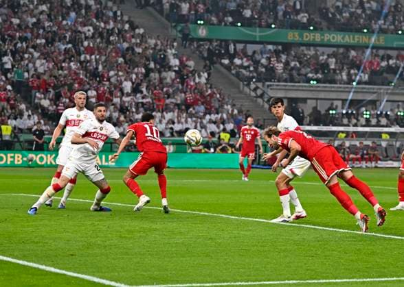 23 05 2026, Football DFB Pokal 2025 2026, Final, FC Bayern Munich VfB Stuttgart, at Olympiastadion Berlin Harry Kane FC Bayern Munich scores 1 0 DFL and DFB regulations prohibit any use of photographs as image sequences and or quasi video