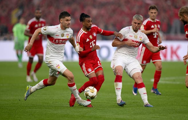 Soccer DFB Cup Final 2025 2026 in Berlin FC Bayern Muenchen VfB Stuttgart 23 05 2026 Ramon Hendriks left, VfB Stuttgart vs Michael Olise mi, FC Bayern Muenchen vs Ermedin Demirovic right, VfB Stuttgart