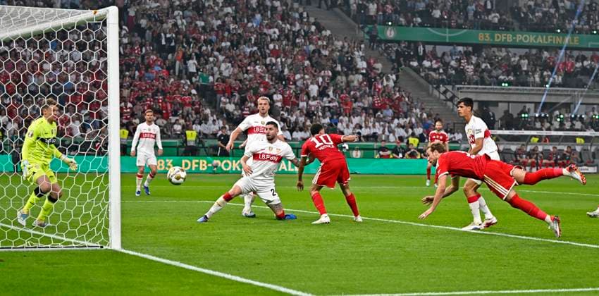 23 05 2026, Football DFB Pokal 2025 2026, Final, FC Bayern Munich VfB Stuttgart, at Olympiastadion Berlin Harry Kane FC Bayern Munich scores 1 0 DFL and DFB regulations prohibit any use of photographs as image sequences and or quasi video