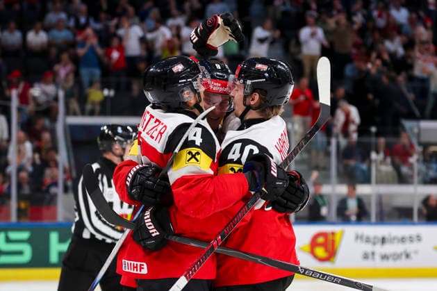 Ice hockey, Eishockey - IIHF WC 2026 ZURICH,SWITZERLAND,23.MAY.26 - ICE HOCKEY - IIHF Ice Hockey World Championship, WM, Weltmeisterschaft 2026, group stage, Austria vs Germany. Image shows the rejoicing of the rejoicing of Ramon Schnetzer, Leon Wallner and Tim Harnisch (AUT)  GEPAxpictures xMaticxKlansek