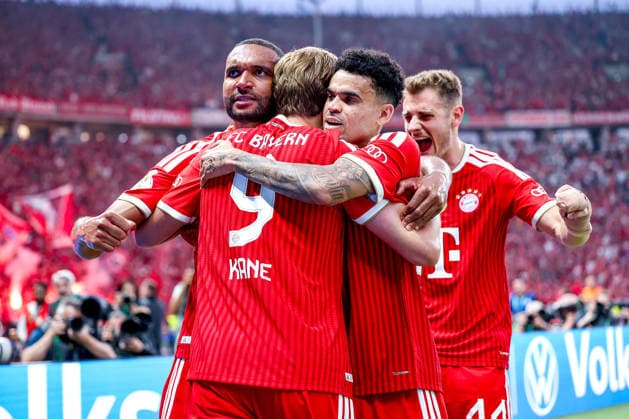23 05 2026, Football, 83 DFB Pokal Final,, FC Bayern München VfB Stuttgart, Olympioastadion Berlin, Season 2025 2026 Goal celebration after the goal to 1 0 by scorer Harry Kane FC Bayern Muenchen 09 together with Jonathan Tah FC Bayern Muenchen 04 Aleksandar Pavlovic FC Bayern Muenchen 45 DFB regulations prohibit any use of photographs as image sequences and or quasi video Berlin Germany