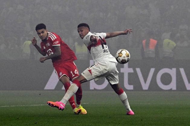 23 05 2026, xsltx, Fußball DFB Pokal Finale, FC Bayern München VfB Stuttgart v l Luis Diaz FC Bayern Muenchen Luca Antony Jaquez VfB Stuttgart Zweikampf, Aktion, action, battle for the ball DFL DFB REGULATIONS PROHIBIT ANY USE OF PHOTOGRAPHS as IMAGE SEQUENCES and or QUASI VIDEO Berlin