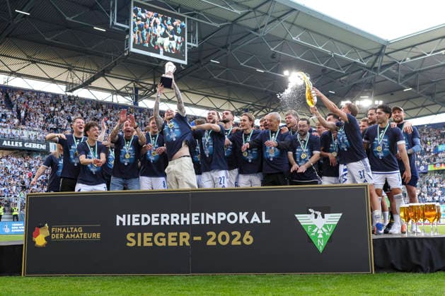 23 05 2026, GER, football, men, Niederrheinpokal final, season 2025 2026, SC St Tönis MSV Duisburg MSV Duisburg wins the Niederrhein Pokal Duisburg schauinsland reisen Arena Nordrhein Westfalen Germany Copyright: xAdrianxSchlüterx