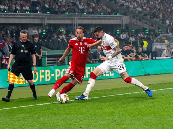 Soccer, Men, Season 2025 2026, 83 DFB Cup Final, FC Bayern Munich VfB Stuttgart, v l Harry Kane Bayern Munich , Jeff Chabot Stuttgart , 23 05 2026, Copyright: xMatthiasxKochx