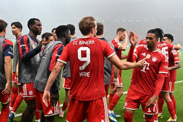 23 05 2026, xsltx, Fußball DFB Pokal Finale, FC Bayern München VfB Stuttgart v l Torjubel nach dem Tor zum celebrating the goal celebrate 2 0 durch Harry Kane FC Bayern Muenchen DFL DFB REGULATIONS PROHIBIT ANY USE OF PHOTOGRAPHS as IMAGE SEQUENCES and or QUASI VIDEO Berlin