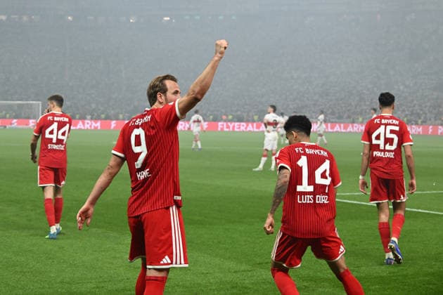 23 05 2026, xsltx, Fußball DFB Pokal Finale, FC Bayern München VfB Stuttgart v l Torjubel nach dem Tor zum celebrating the goal celebrate 2 0 durch Harry Kane FC Bayern Muenchen DFL DFB REGULATIONS PROHIBIT ANY USE OF PHOTOGRAPHS as IMAGE SEQUENCES and or QUASI VIDEO Berlin