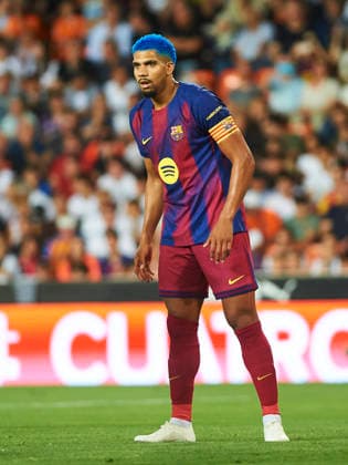 Ronald Araujo FC Barcelona during the LaLiga EA Sports match between Valencia CF and FC Barcelona at Estadio de Mestalla on May 23, 2026 in Valencia, Spain Photo by Maria Jose Segovia DeFodi Images