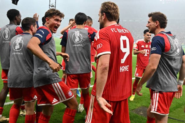 23 05 2026, xsltx, Fußball DFB Pokal Finale, FC Bayern München VfB Stuttgart v l Torjubel nach dem Tor zum celebrating the goal celebrate 2 0 durch Harry Kane FC Bayern Muenchen DFL DFB REGULATIONS PROHIBIT ANY USE OF PHOTOGRAPHS as IMAGE SEQUENCES and or QUASI VIDEO Berlin