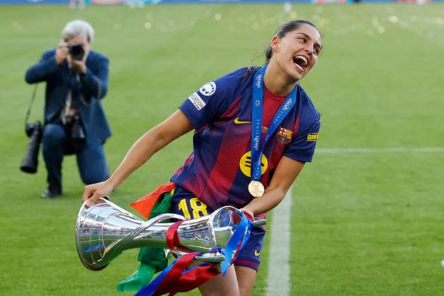 Barcelona forward Kika Nazareth celebrates with the trophy after winning the Champions League final against Olympique Lyonnais at the Ullevaal Stadium in Oslo, Norway, 23 May 2026. FC Barcelona, Barca vs Olympique de Lyon !ACHTUNG: NUR REDAKTIONELLE NUTZUNG!  Copyright: xAlbertoxEstévezx GRAF074 20260523-55020383007_1