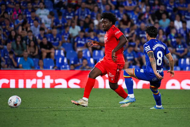 Getafe vs Osasuna, on the 38th matchday of the 2025 26 Spanish First Division May 23, 2026, Getafe, Madrid, Spain Boyomo is defended by Arambarri during the Spanish championship LaLiga football match between Getafe and Osasuna on 23 May 2026 at Estadio El Coliseum in Getafe, Madrid, Spain Madrid Madrid Spain Copyright: xAlejandroxMatiasx