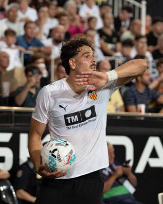 ESP LaLiga EA Sports Valencia CF v Barcelona Filip Ugrinic of Valencia during LaLiga EA Sports, between Valencia CF v Barcelona played at Mestalla Stadium, Seville on May 23th, 2026 in Spain Valencia Spain Futbol Copyright: xAgenciaxLOFx