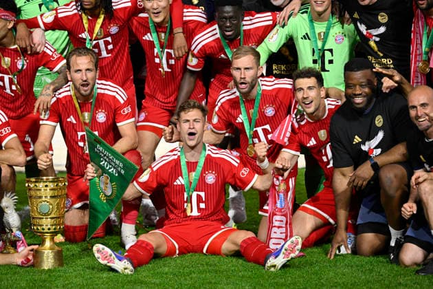 after the match Winners Arch group photo team photo FC Bayern celebrate victory DFB Pokal Joshua Kimmich FC Bayern Muenchen FCB 06 83 DFB Pokal Final FC Bayern Muenchen FCB vs VFB Stuttgart Olympiastadion Berlin 23 05 2026 DFL REGULATIONS PROHIBIT ANY USE OF PHOTOGRAPHS AS IMAGE SEQUENCES AND OR QUASI VIDEO 83 DFB Pokal Final FC Bayern Muenchen FCB vs VFB Stuttgart