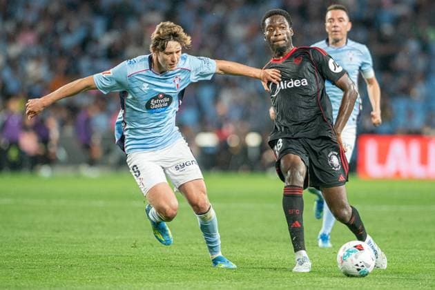 ESP RC celta v Elche Club de Futbol La Liga Lucien Agoume of Sevilla FC and Fran Beltran of RC Celta during La Liga ,2025 2026,between RC Celta and SEvilla FC,final match 38 at Abanca Balaidos Stadium on May 23,2026 in Vigo Spain Vigo Pontevedra Spain Football Copyright: xLuisxLorenzoxAGENCIAxLOFx