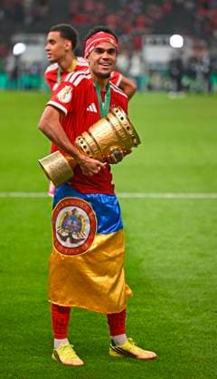 23 05 2026, Football DFB Pokal 2025 2026, Final, FC Bayern Munich VfB Stuttgart, at Olympiastadion Berlin Luis Diaz FC Bayern Munich with trophy DFL and DFB regulations prohibit any use of photographs as image sequences and or quasi video