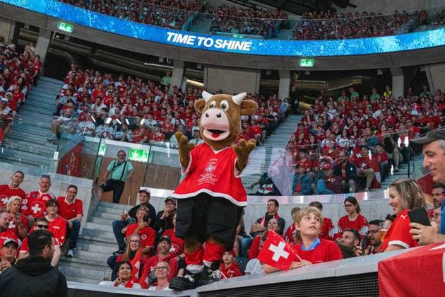 ZURICH, ZURICH - MAY 23: Cooly, the official mascot, entertains the crowd during the 2026 IIHF World Championship, WM, Weltmeisterschaft Preliminary Round Group A match between Switzerland and Hungary at Swiss Life Arena on May 23, 2026 in Zurich, Zurich, Switzerland.  Copyright: xLivioxBaeriswylx xSPPx Sportspressphoto_152917