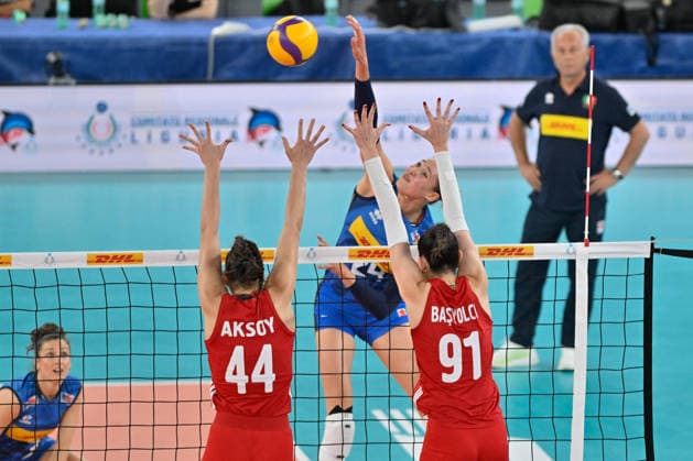 VOLLEYball - Friendly - AIA Aequilibrium Cup Women Elite - Italy vs. Turkiye Photo by IPA ABACAPRESS.COM85010629 - Karmen Aksoy (Turkiye) - Defne Basyolcu (Turkiye) - Ekaterina Antropova (Italy) during AIA Aequilibrium Cup Women Elite - Italy vs Turkiye, Volleyball Test Match in Genoa, Italy, May 23 2026 Genoa Italy  Copyright: xIPAxSport ABACAx