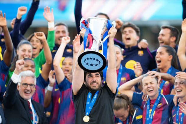 RECORD DATE NOT STATED 23rd May 2026; Ullevaal Stadion, Oslo, Norway; UEFA Womens Champions League Final Football, FC Barcelona, Barca versus OL Lyonnes; Pere Romeu head coach of Barcelona ifts the trophy AdelinaxCobos