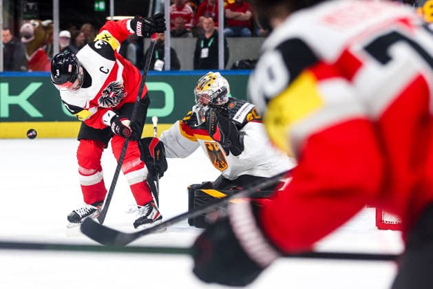 Ice hockey, Eishockey - IIHF WC 2026 ZURICH,SWITZERLAND,23.MAY.26 - ICE HOCKEY - IIHF Ice Hockey World Championship, WM, Weltmeisterschaft 2026, group stage, Austria vs Germany. Image shows Peter Schneider (AUT) and Philipp Grubauer (GER).  GEPAxpictures xMaticxKlansek