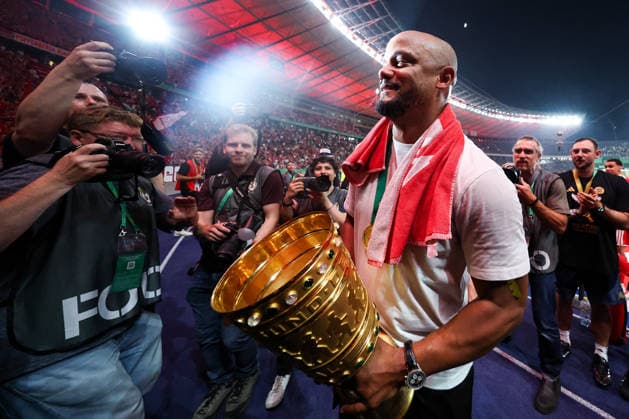 DFB Cup final FC Bayern Munich VfB Stuttgart on 23 05 2026 at the Olympic Stadium in Berlin Coach Vincent Kompany Muenchen cheers after the match with the trophy MH